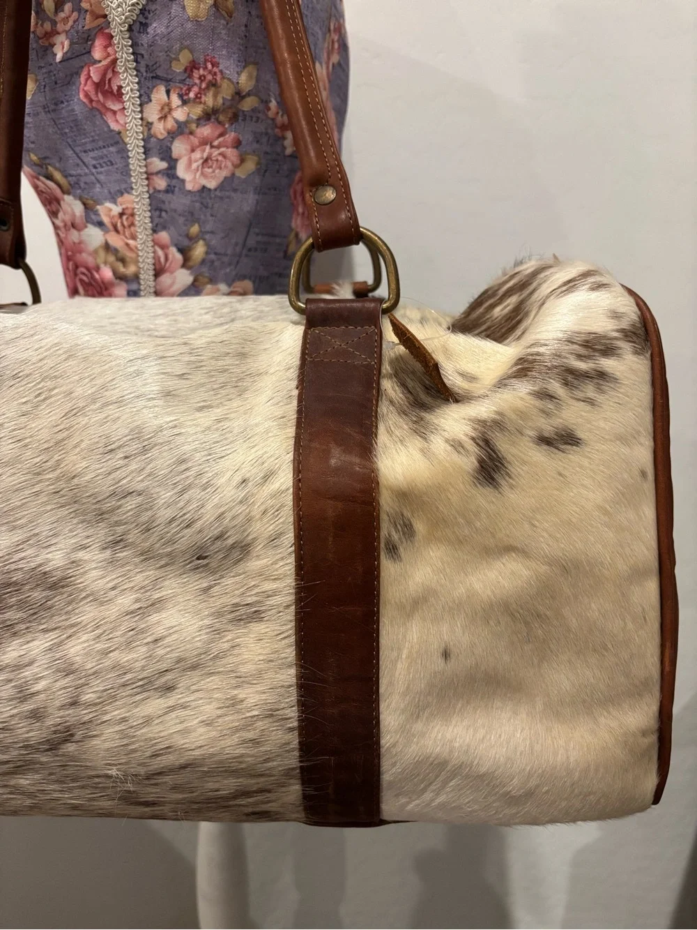 Genuinos Olmos Mexican Leather and Cowhide Travel Duffle Bag